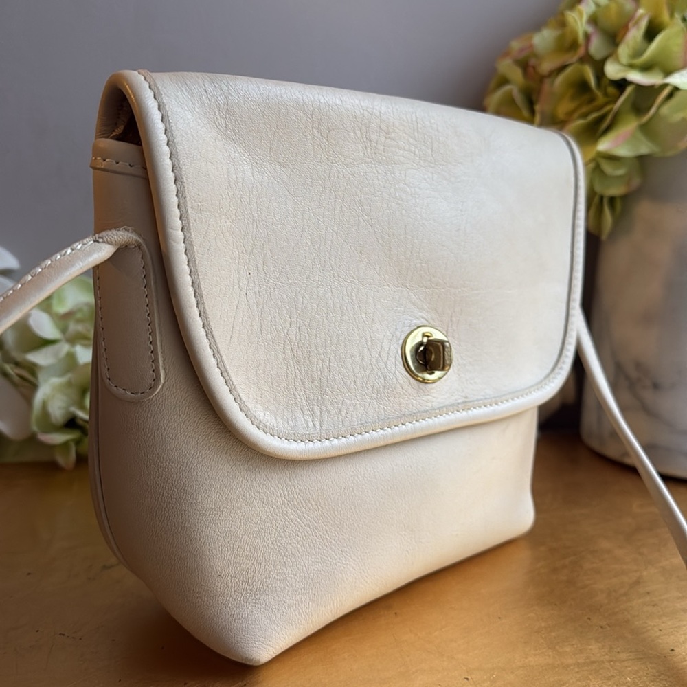 Coach Vintage Classic Legacy Quincy Crossbody #9919